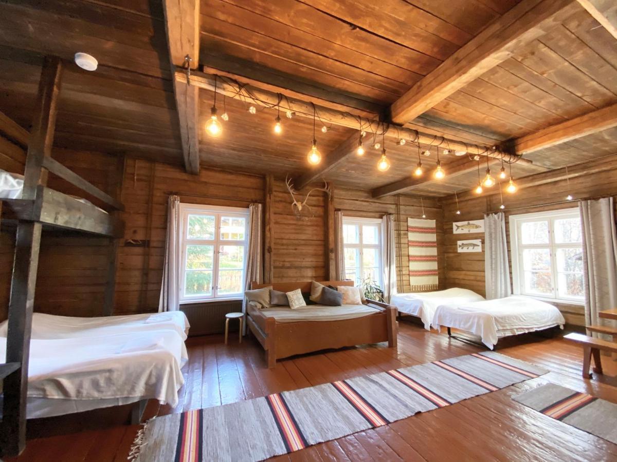 Lauri Historical Log House Manor Hotel Rovaniemi Luaran gambar