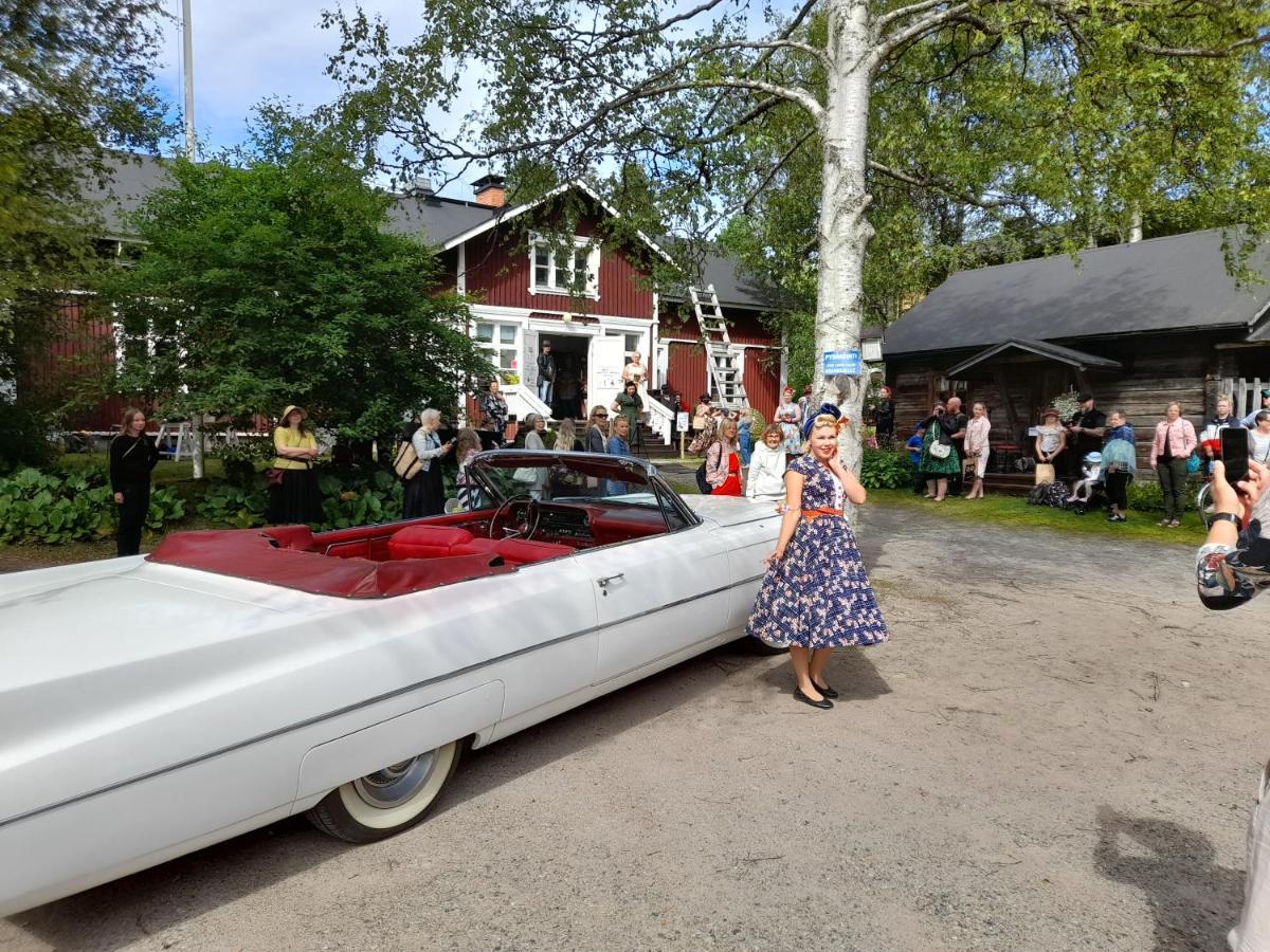 Lauri Historical Log House Manor Hotel Rovaniemi Luaran gambar