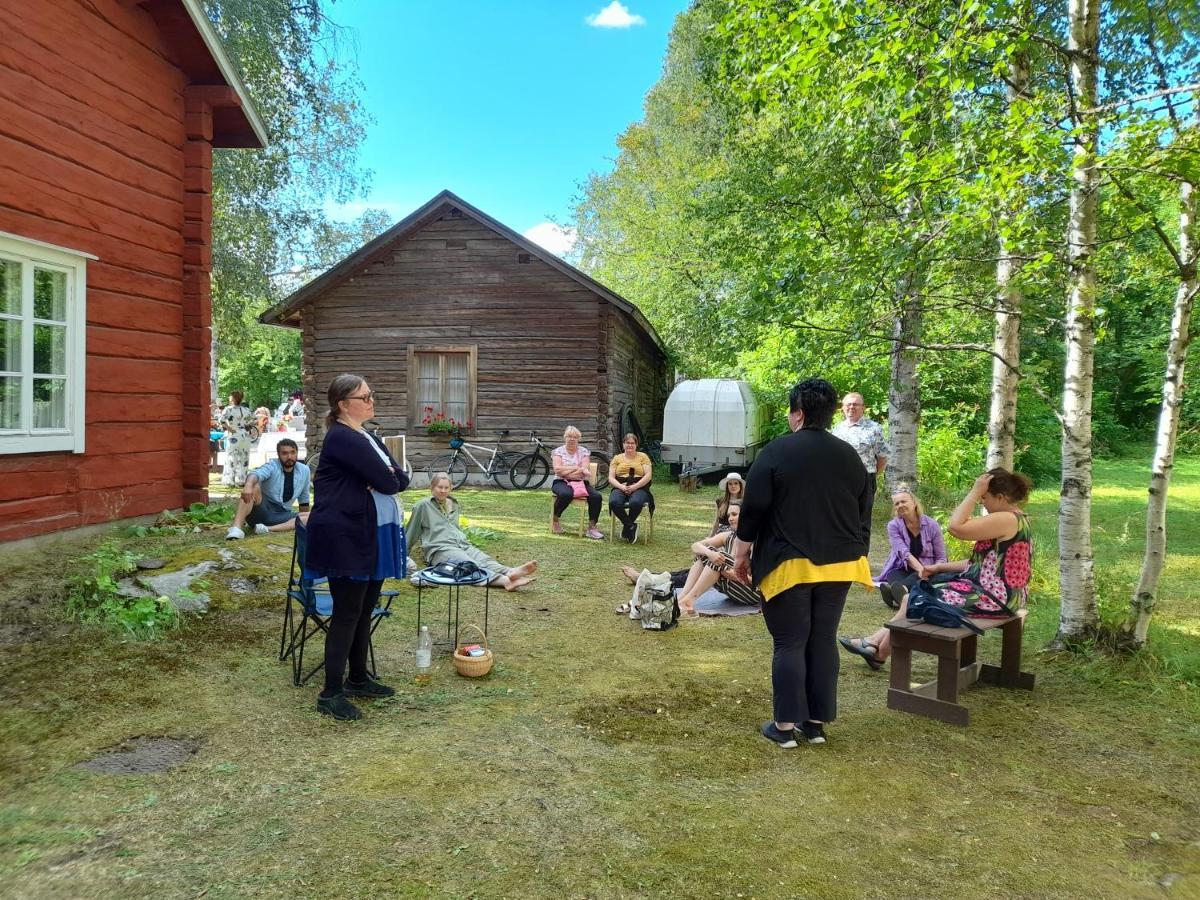 Lauri Historical Log House Manor Hotel Rovaniemi Luaran gambar